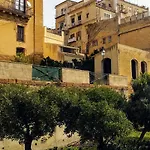 Il Sole E La Luna *
