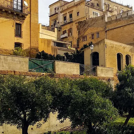 Il Sole E La Luna *