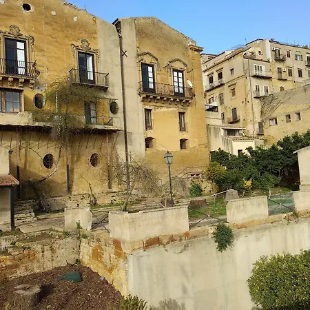 بيت للعطل Il Sole E La Luna